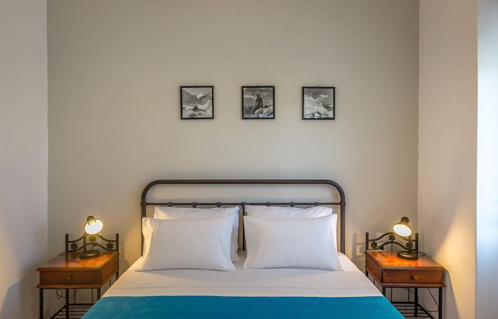 Hotel Delfini Adamantas  Esterno foto